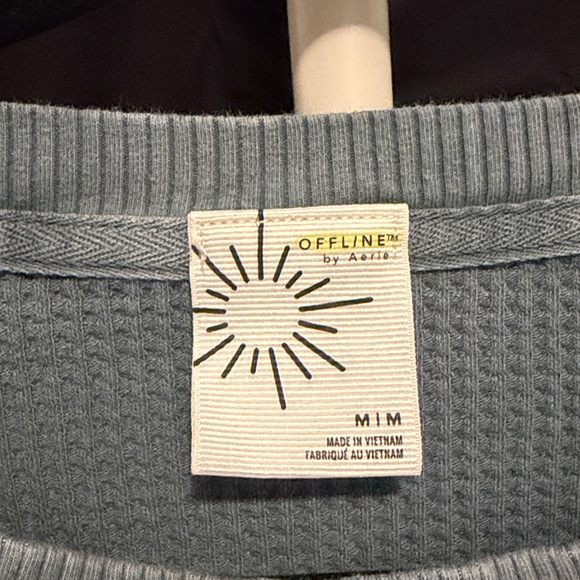 Aerie Textured Blue Crop Top - Picture 2 of 2